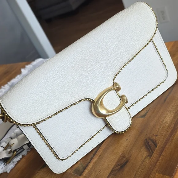 Coach Cream Leather Shoulder Bag with Gold Accents - Picture 6 of 11